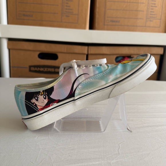 Vans Sailor Moon Pretty Guardian Authentic Tuxedo Mask Darian Sneakers Womens 9 - Picture 5 of 14
